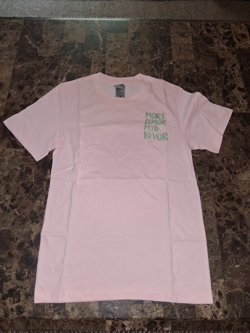 Pink 'More Amor Por Favor' Graphic Tee